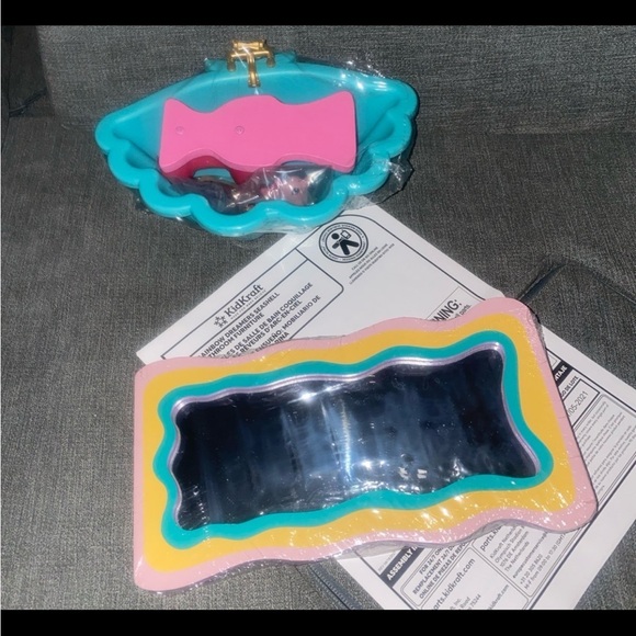 KidKraft Rainbow Dreamers Seashell Bathroom Dollhouse Furniture, 8 Pieces - Picture 10 of 11